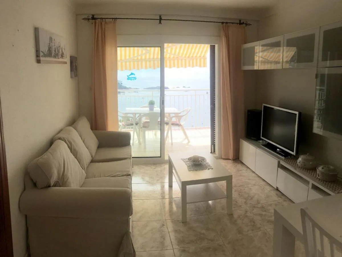Mataro Apartment Roses